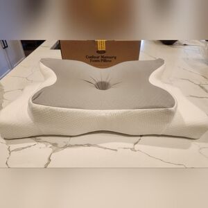 Contour Memory Foam Pillow